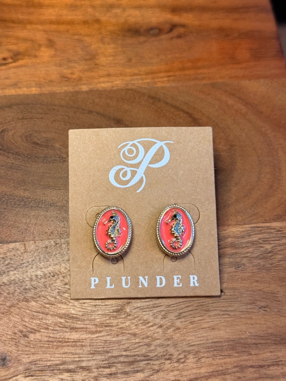 Plunder Coral Seahorse Oval Stud Earrings - Gold